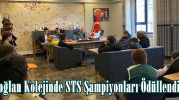 Karaoğlan Kolejinde STS Şampiyonları Ödüllendirildi.