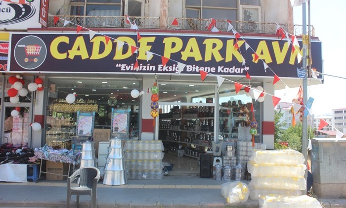 Kaliteli ürün,Uygun fiyatla Cadde Park AVM müşterilerini bekliyor.