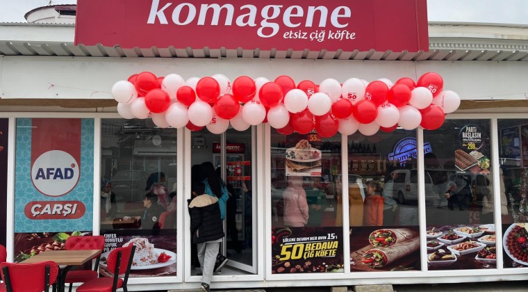 Afşin Komagene’de Ayın 15’i Yüzde 50 Ekstra Çiğköfte yeme günü!